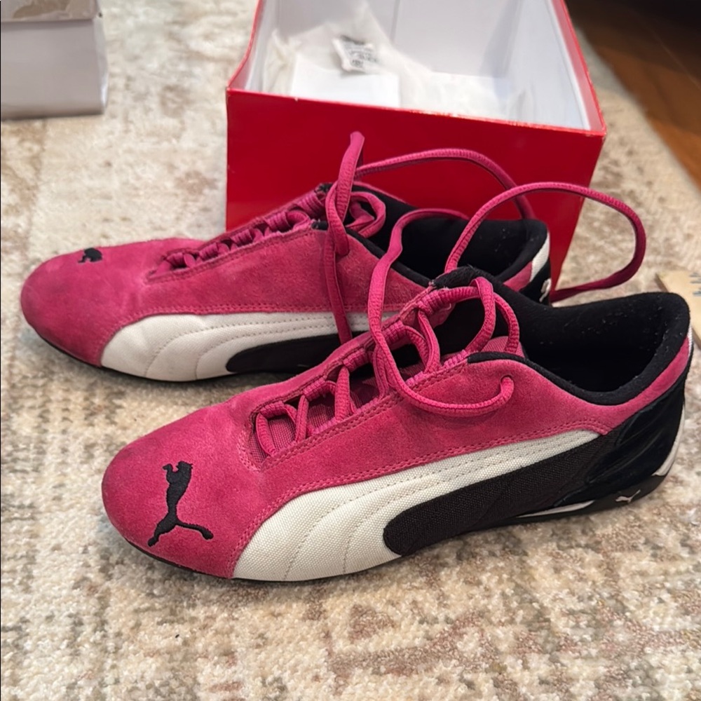Puma Pink and Black Athletic Shoes Modern Design 7M